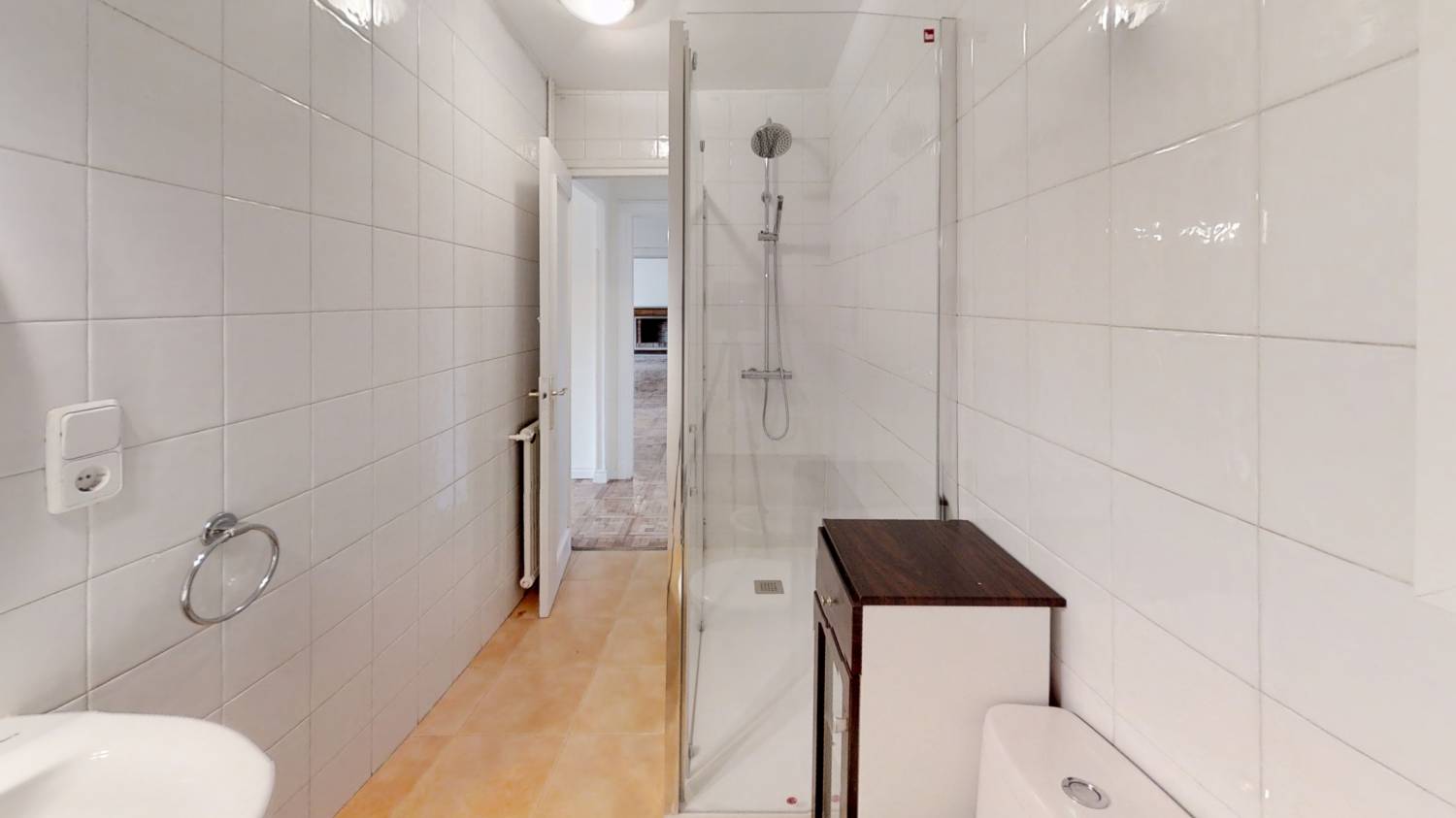 Baño 1 - Vista 2.jpg